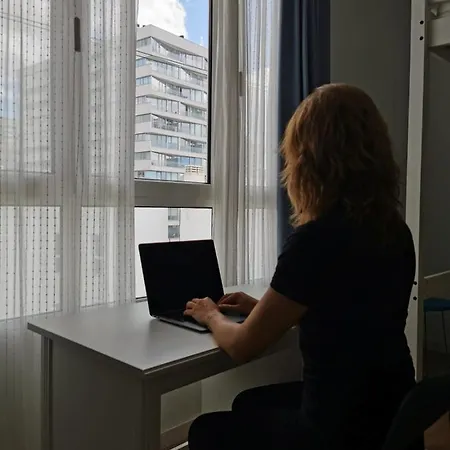 Acogedor Estudio, Canteras