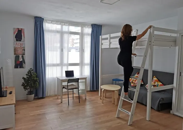 Acogedor Estudio, Canteras *